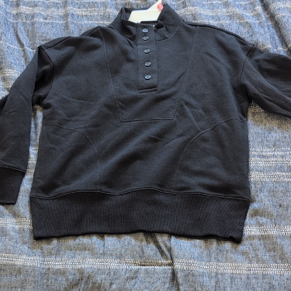 Time and Tru Black Pullover Sweatshirt